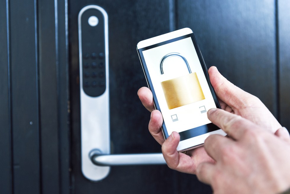Best Amazon Alexa Skills that work with today\'s smart locks Best Amazon Alexa Skills that work with today\'s smart locks
