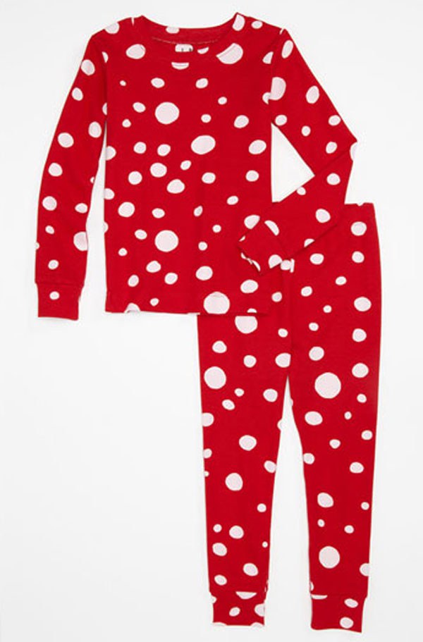 Five Outfits To Wear On Christmas Eve