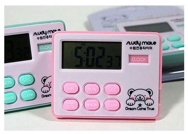 11 MustHaves For Studying This Year