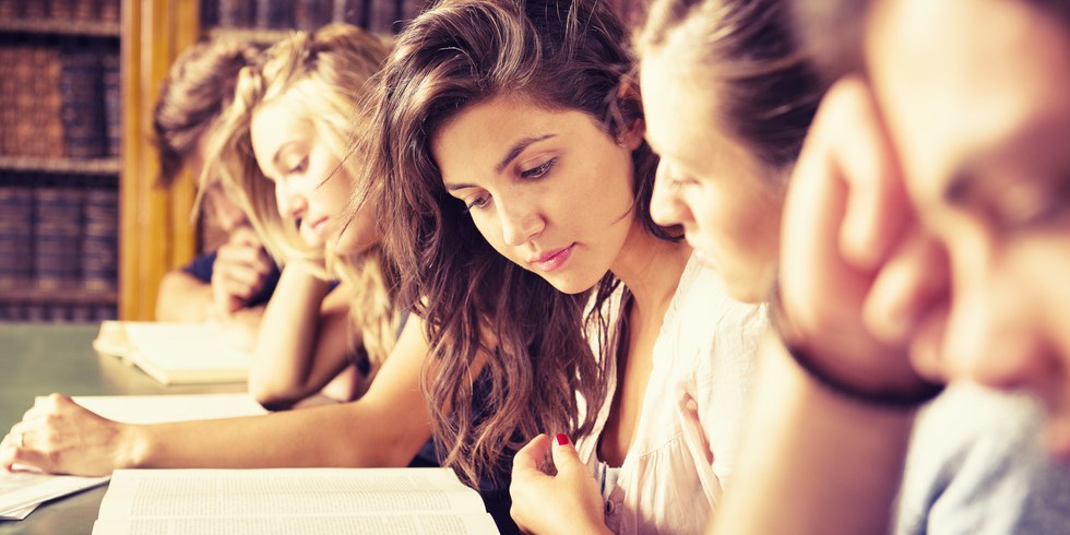 essay school life vs college life Free essay: high school vs college a very important part of life is education in order to acquire a satisfying education, one should complete high school. essay school life vs college life Free essay: high school vs college a very important part of life is education in order to acquire a satisfying education, one should complete high school.