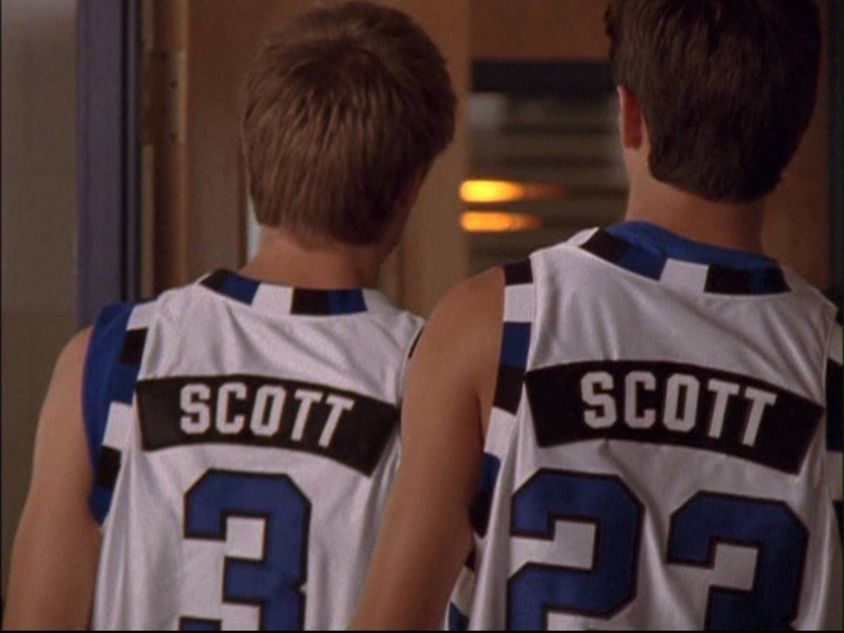 lucas scott jersey