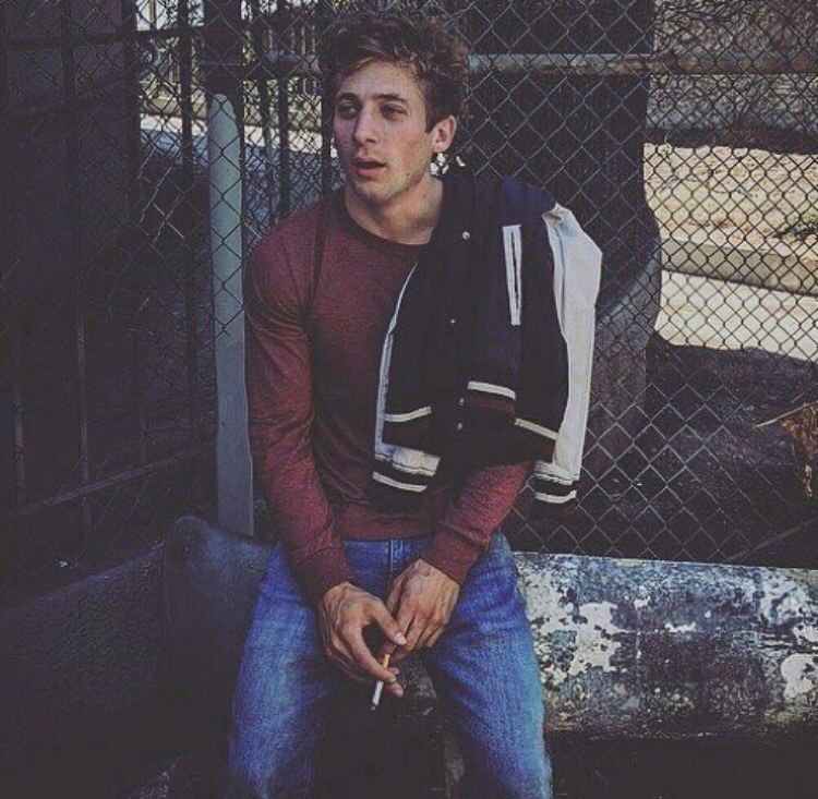 12 Reasons To Fall In Love With Lip Gallagher