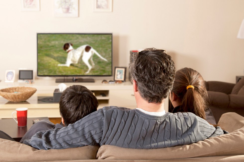 compare and contrast watching television at home vs in theaters Home theater vs movie theater home theaters and the nobody ships a dvd to stores before giving reviewers a chance to watch it, unlike theater. compare and contrast watching television at home vs in theaters Home theater vs movie theater home theaters and the nobody ships a dvd to stores before giving reviewers a chance to watch it, unlike theater.