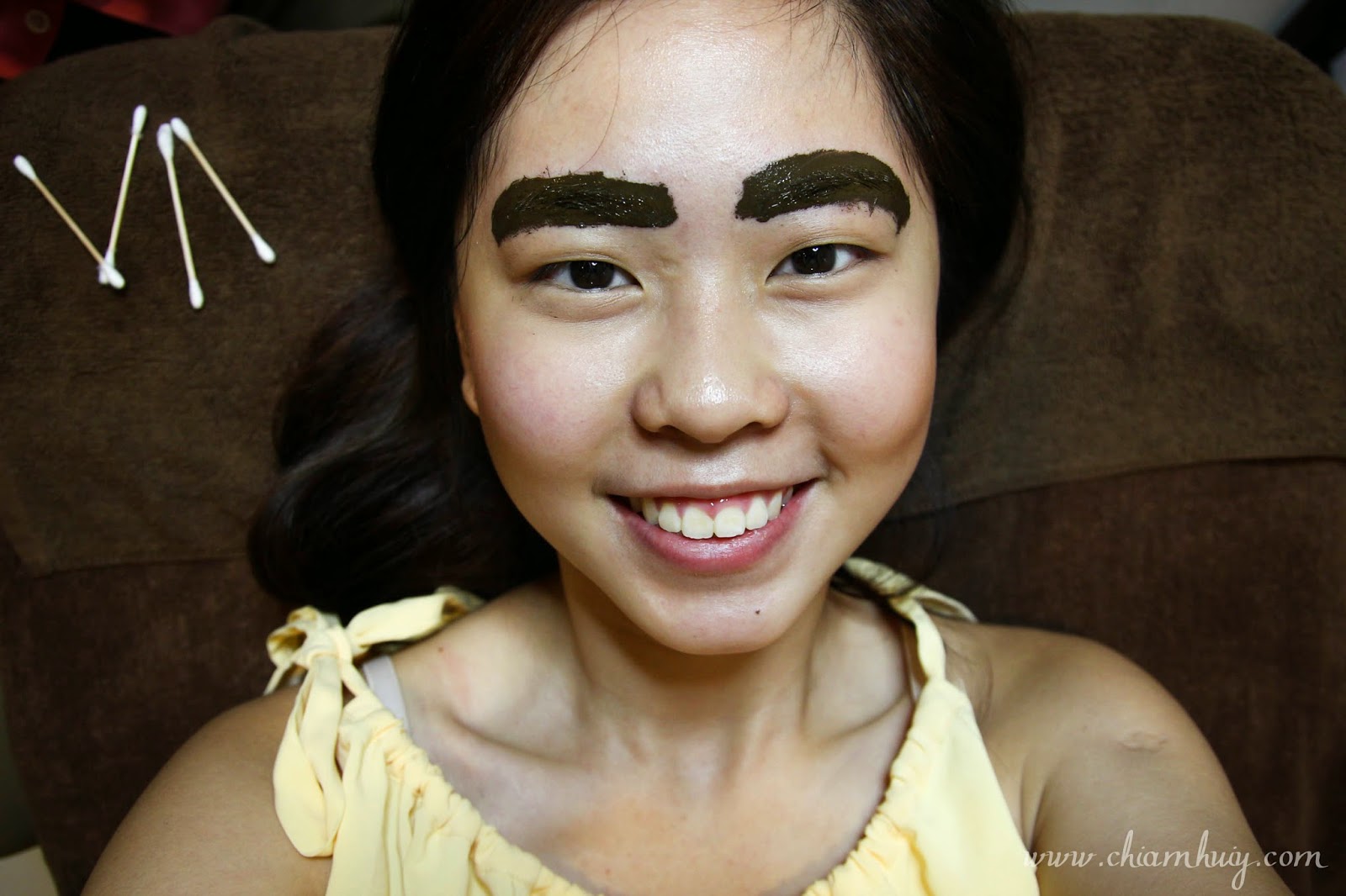 When you think of bad eyebrows images of a bushy monobrow or the lovely 90s...