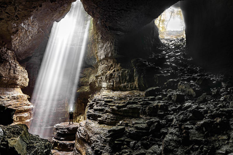 10 Best Caves To Visit In Alabama For When You Want To Escape Life