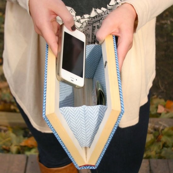 5 Ingenious Ways To Make Use Of Old Books
