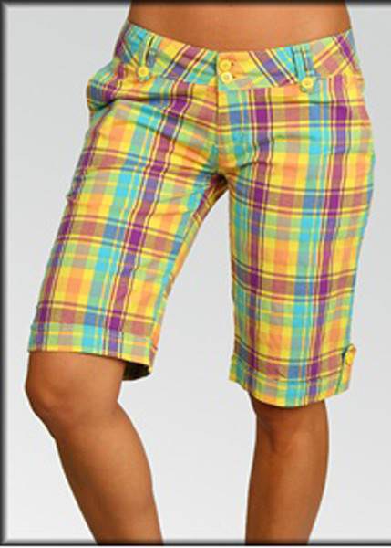 baggy shorts 2000s