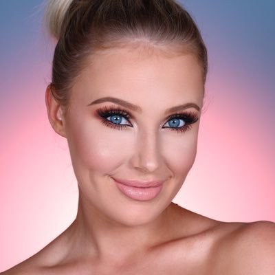 Most Popular Beauty Gurus On YouTube That Will Inspire You