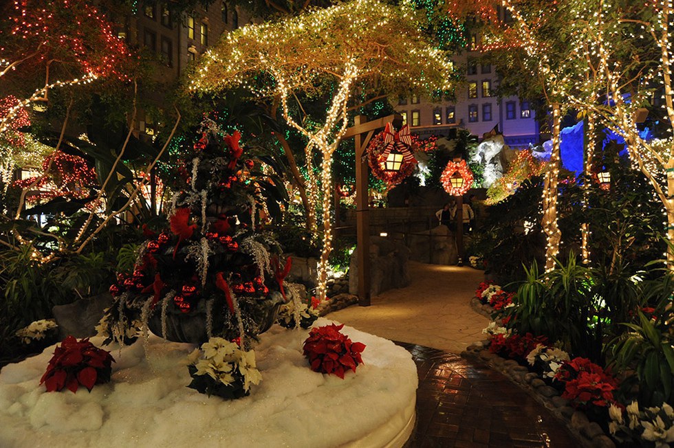 every year sams town hotel and casino decks out mystic falls park for christmas additionally their laser light show will be holiday themed its a one - Las Vegas Christmas Decorations every year sams town hotel and casino decks out mystic falls park for christmas additionally their laser light show will be holiday themed its a one - Las Vegas Christmas Decorations
