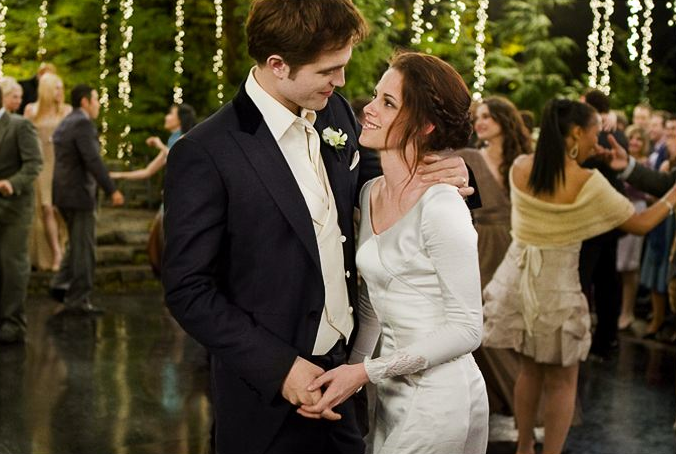 6 Songs That Prove The Twilight Saga Has Best Soundtracks Turning Page Is The Perfect Wedding Song As Evident By Its Presence In Breaking Dawn Part 1 Lyrics Are Cute And It Almost Makes You