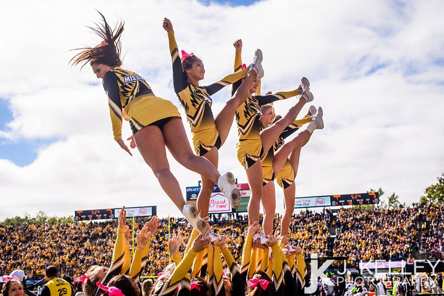 The Top 20 Midwest College Cheerleading Teams