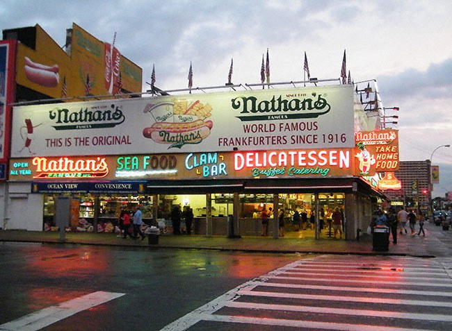 The Ten Best Restaurants In Brooklyn While You Re In Coney Island Enjoying Amazing Pizza Should Also Take A Trip Down To Nathan S Get Hot Dog Another Famous Joint Of