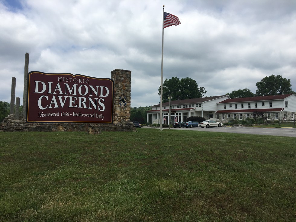 Diamond Caverns Resort And Golf Club Campground Park City Kentucky : Diamond Caverns Resort & Golf Club Details : Hopaway ... - Maybe you would like to learn more about one of these?