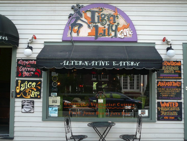 8 Mouthwatering Places To Eat In Suffolk County Tiger Lily Is A Cute Little Cafe In Port Jefferson Where They Have Vegan Vegetarian And Non Fare Juice Bar Local Artists Perform