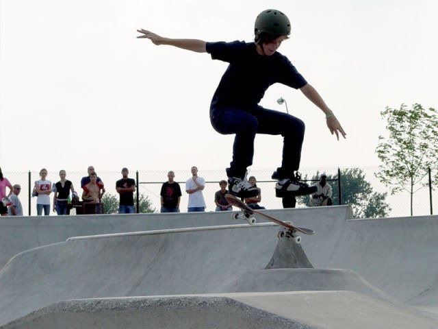 6 Rad Skate Tricks To Win Your Stepdad's Approval