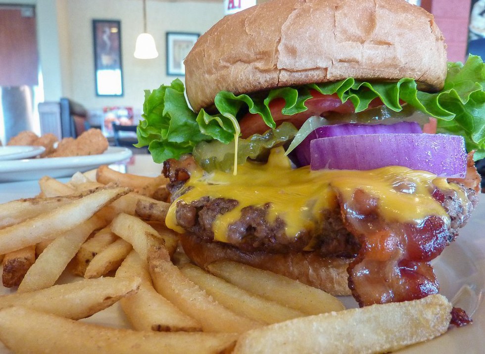 The 6 Best Bacon Cheeseburgers