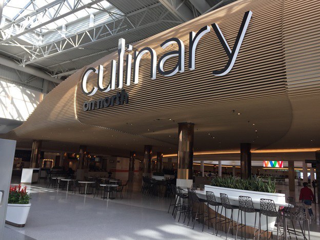 Five Reasons Mall Of America Needs To Be On Your Summer Bucket List At The Moa Restaurants Range From Quick And Mcdonald S Or Dairy Queen To Sit In Like Benihana Firelake Grill House