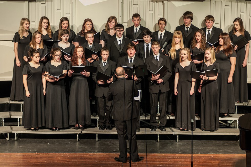 8 Signs You Were In A High School Choir