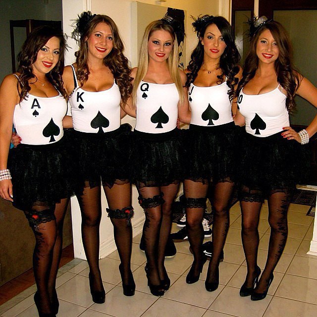 10 girls night out outfits of halloween