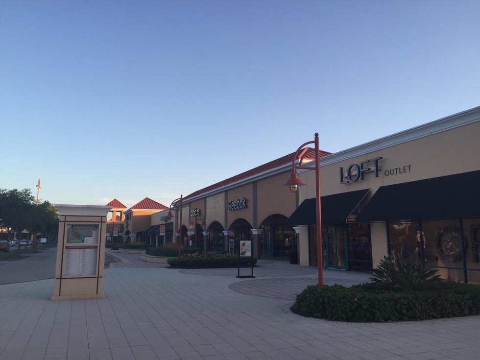 Vero Beach Till You Drop At The Vero Beach Outlets Where Can Find Anything Need From Clothing Nike Ann Taylor And Tommy Hilfiger To Housewares