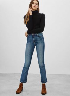 4 Reasons Flared Jeans Should Not Come Back