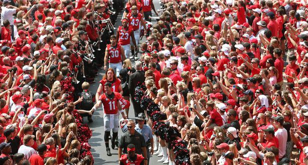 35 Reasons To Love Gamedays In Athens, GA