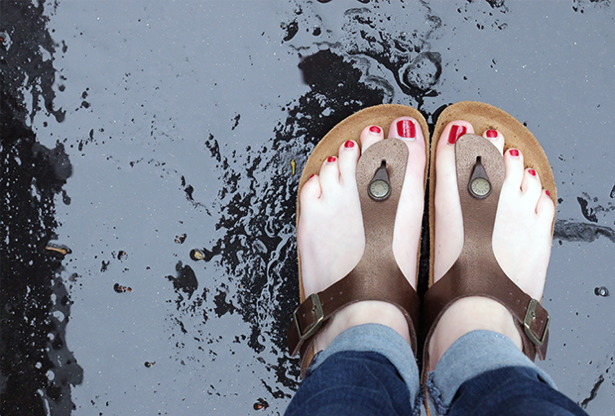 can you wear birkenstocks in the rain