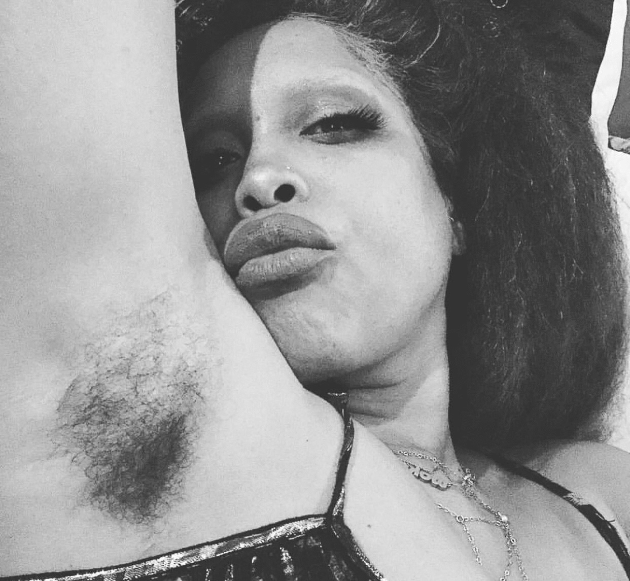Team No Shave: Erykah Badu & Her Armpit Hair Is A Revolution For Wh...