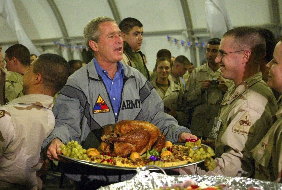 16 Photos That Show What Thanksgiving Is Like At War - We Are The Mighty