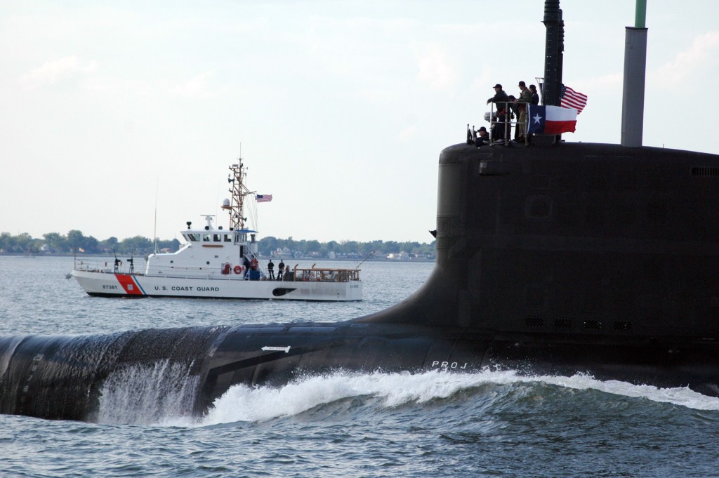 5-differences-between-the-navy-and-coast-guard-we-are-the-mighty