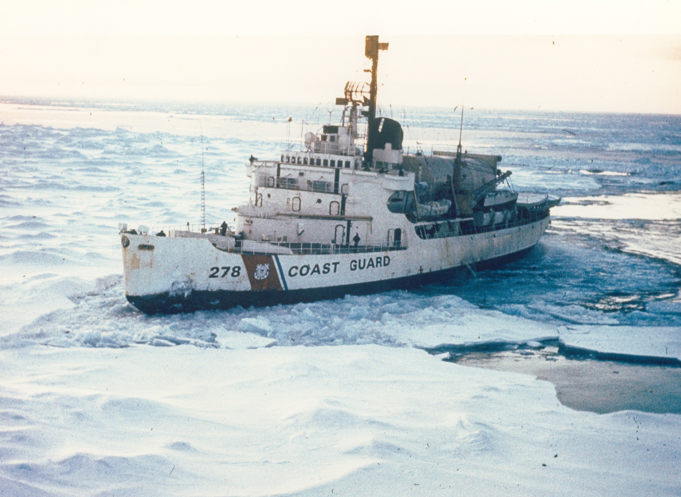 8 photos that show why the Coast Guard is America's icebreaker