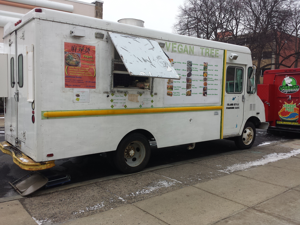 The Best Food Trucks Every Temple University Student Needs To Eat At