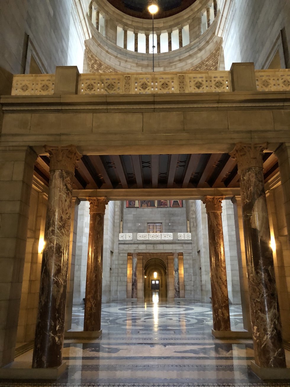 The Nebraska State Capitol Is Secretly One Of The Prettiest Buildings