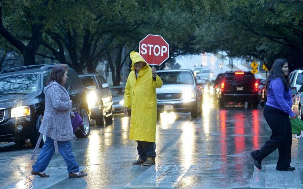 5 Characters I Look Like When I Wear My Yellow Rain Jacket