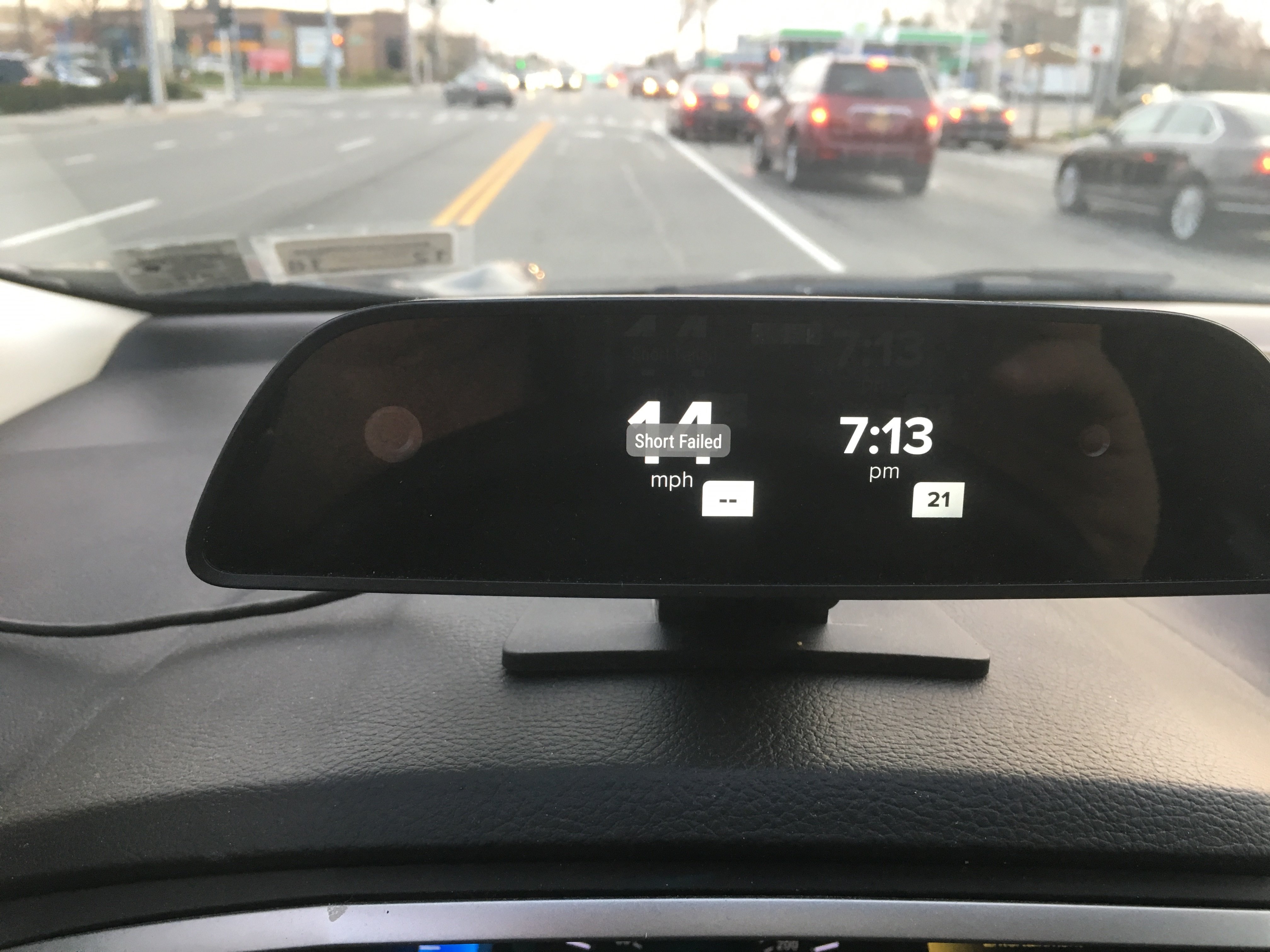 Review: Raven, a New OBD2 Device for Connected Cars with Hand 