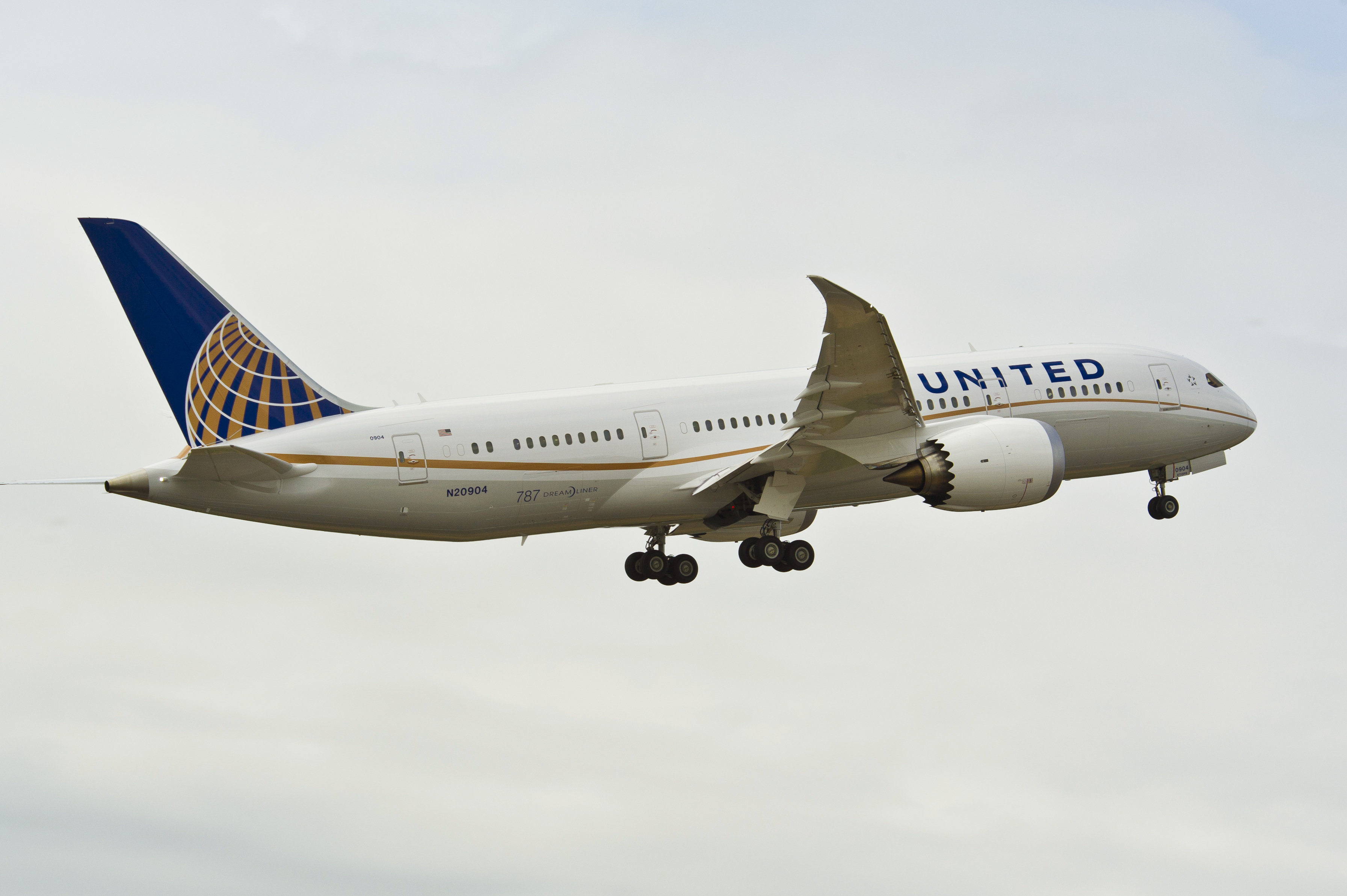 United Airlines Domestic Boeing 787 Dreamliner Lie-Flat and Flatbed Flights 