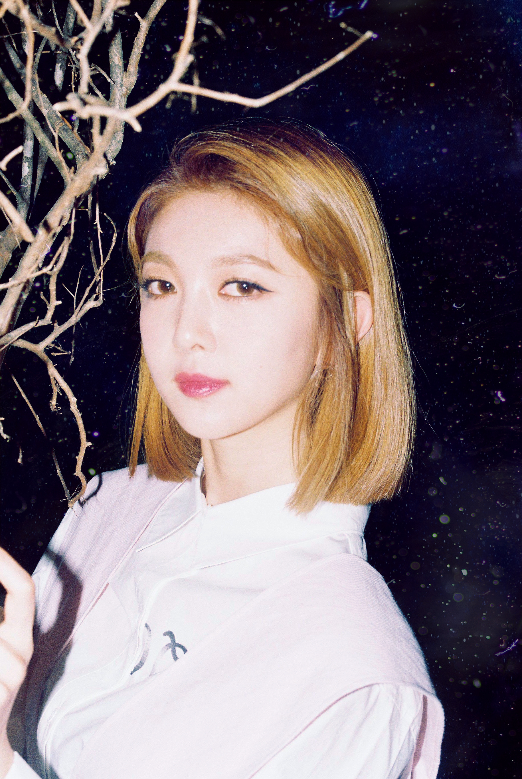 Meet Dreamcatcher K Pop S Most Horrifying Girl Group Paper **not officially associated with dreamcatcher. most horrifying girl group