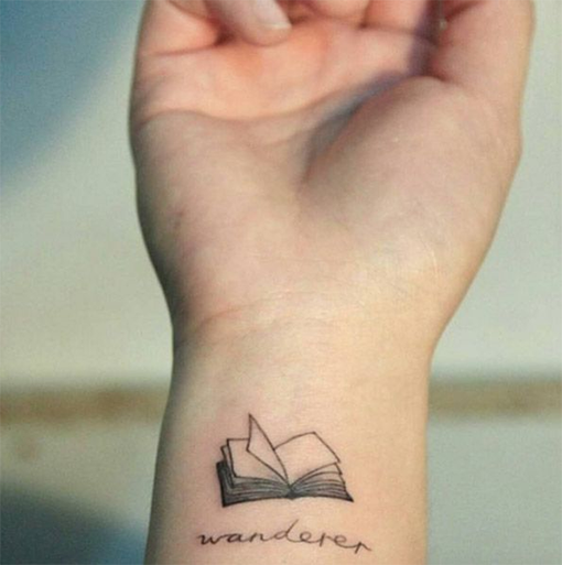 6 Adorable Tattoo Designs for Book Lovers