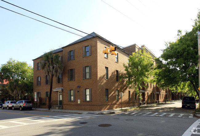 A Definitive Ranking Of Dorms On College Of Charleston's Campus