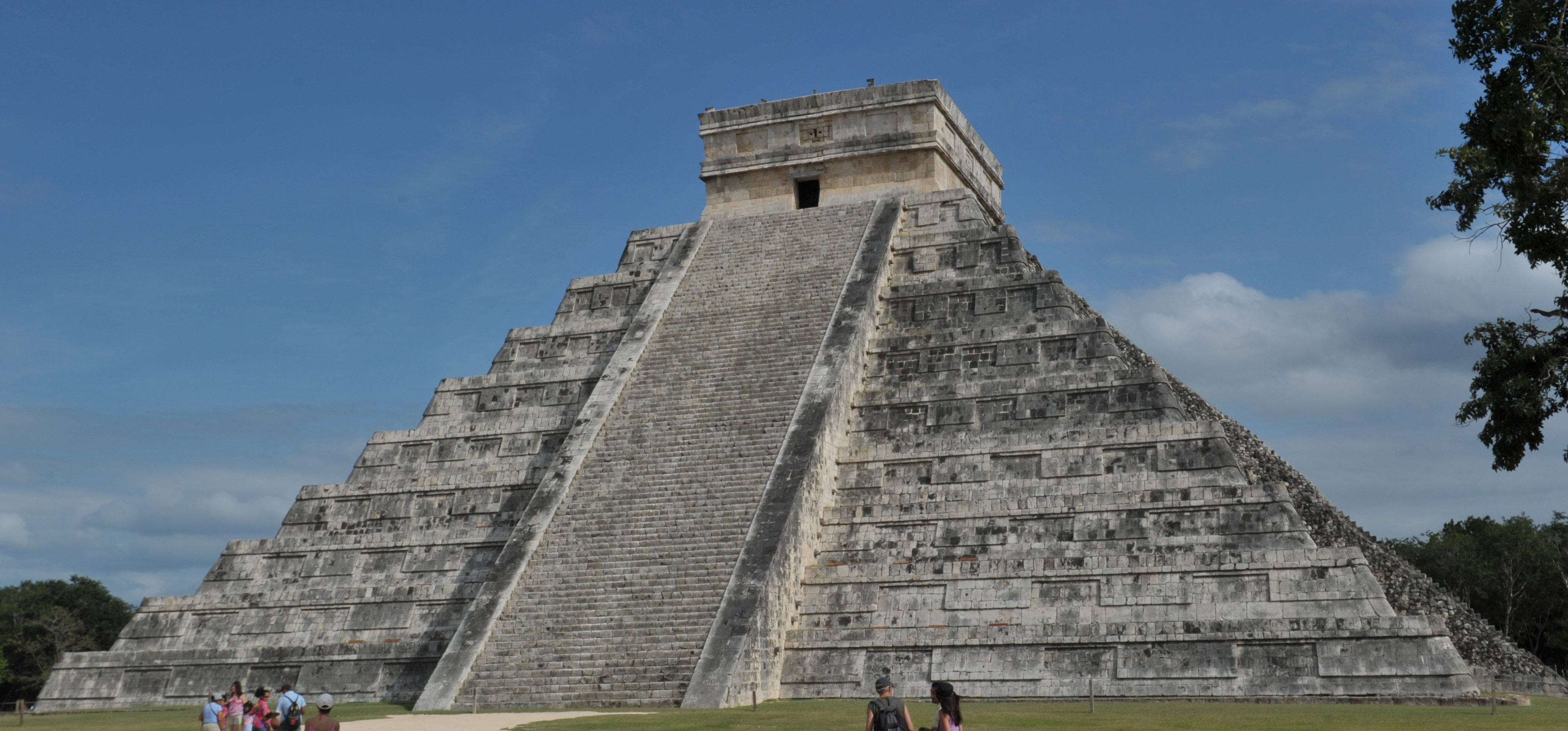 The 15 Year Old Teen Who Discovered A Lost Mayan City Takes On His Critics Big Think