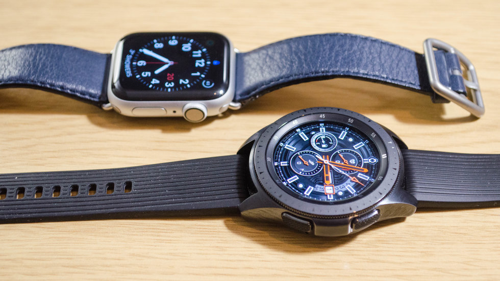 galaxy watch 46mm vs apple watch series 4