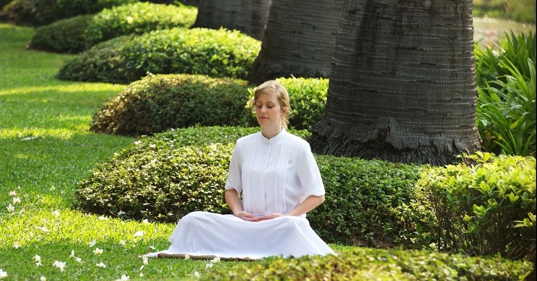 Pixabay - Meditating woman