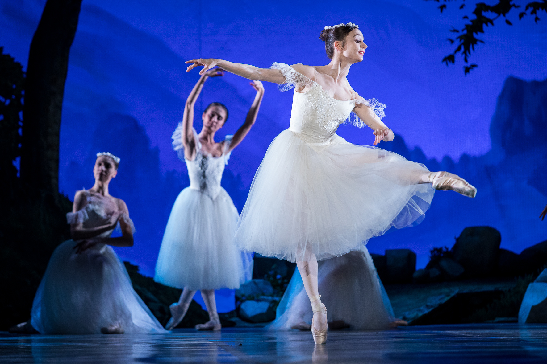 dance photography on the stage