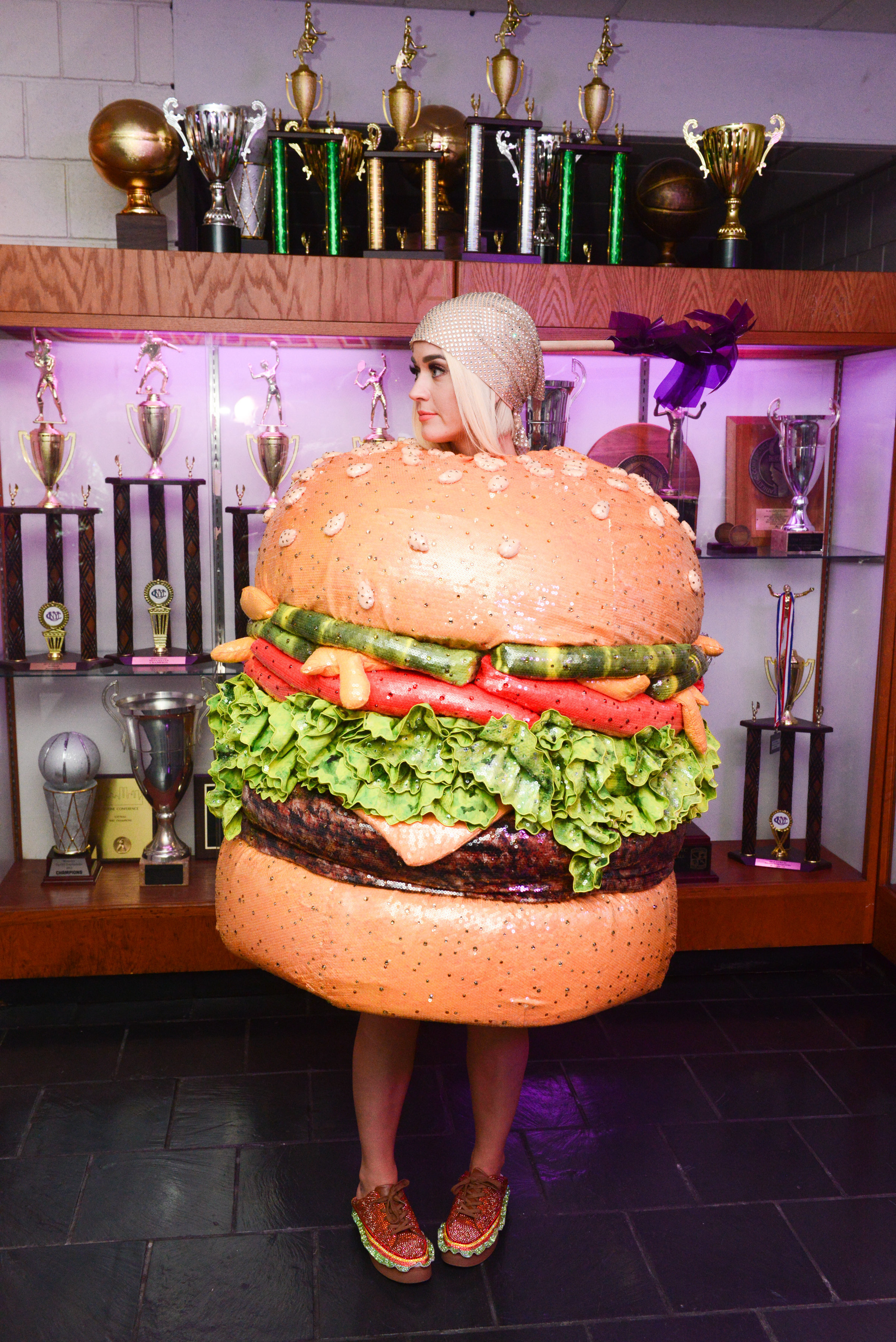 katy perry hamburger