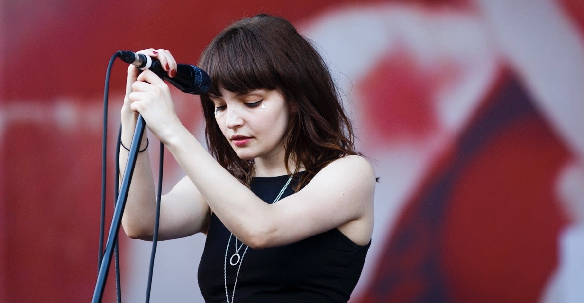 Lauren Mayberry Calls Out Sexist Upworthy