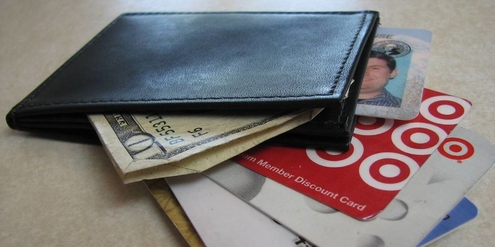 Dropping 17,000 ‘lost’ wallets across the globe taught researchers a ...