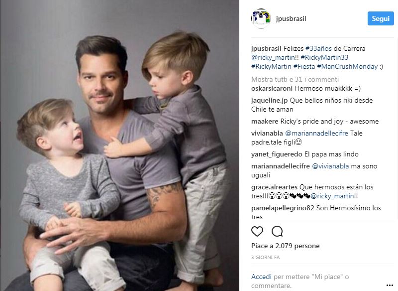 Ricky Martin con i gemelli Valentino e Mateo di 4 anni