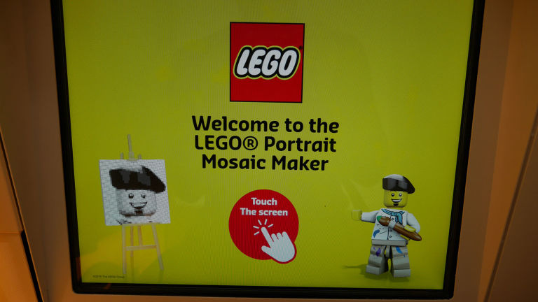 LEGO Mosaic Maker: come trasformare un selfie in un quadro di