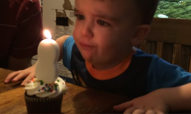 Compleanno spegnere candela