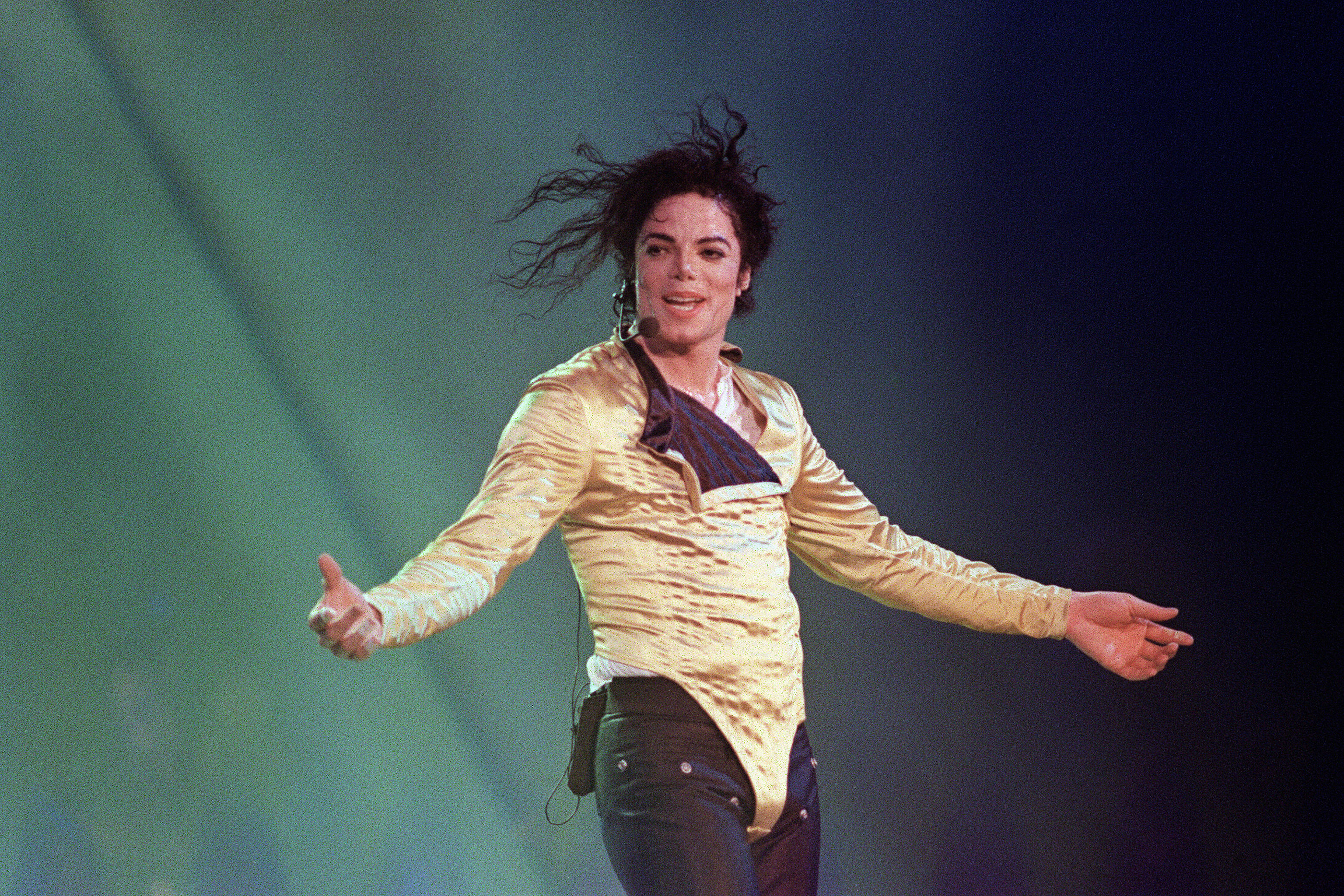 Michael jackson live. Michael Jackson Brunei 1996. Фотографии Майкла Джексона.